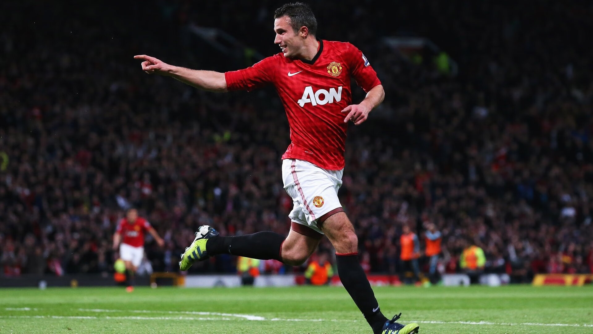 跨国线上马拉松赛上演 全球跑者同屏冲线